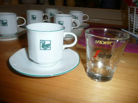 Porcelánová kávová souprava vyšší,