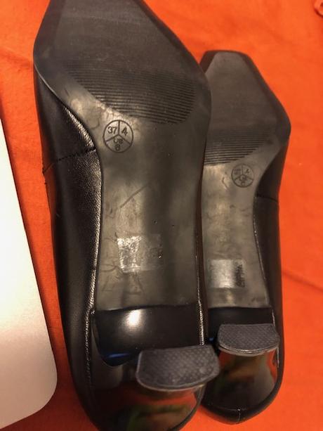 Cerne lodicky canda 37, 37