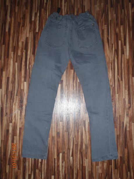 Džíny, 158