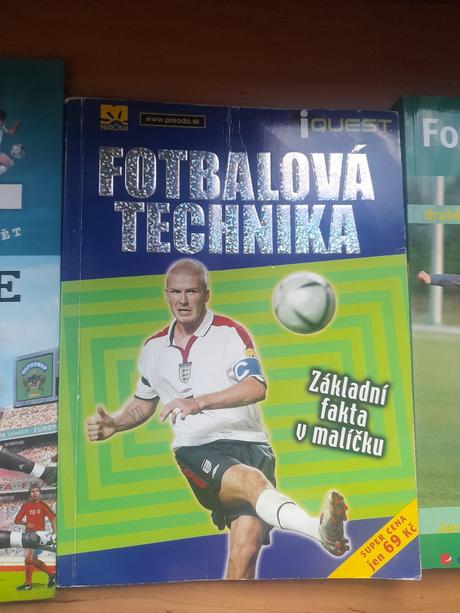 Knihy fotbal pro děti a messi,