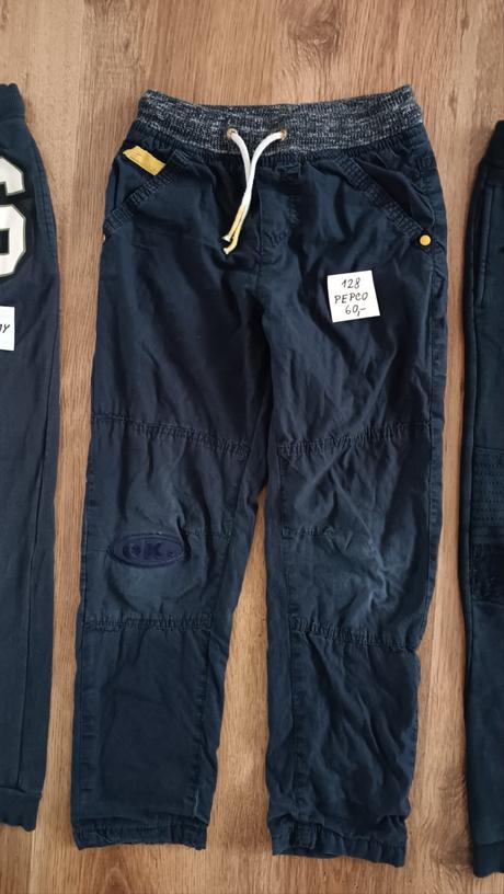 Kalhoty a tepláky vel. 128, 134, cherokee,128