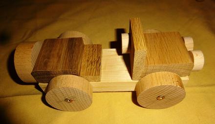 Dřevěné vozidlo 17 cm, 