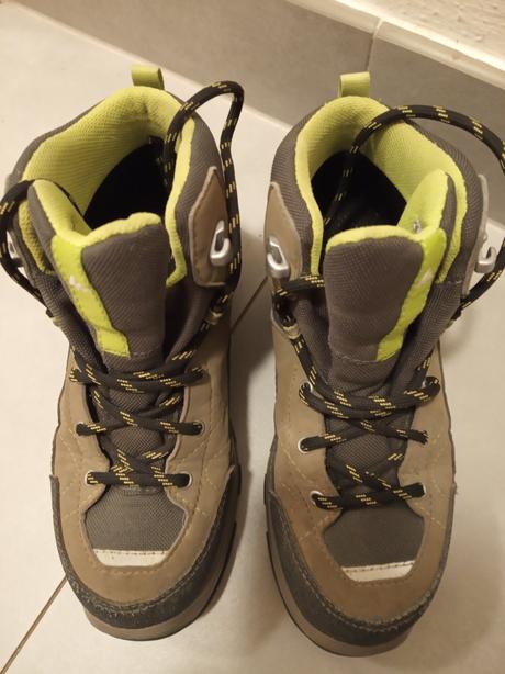 Turistické boty, 32