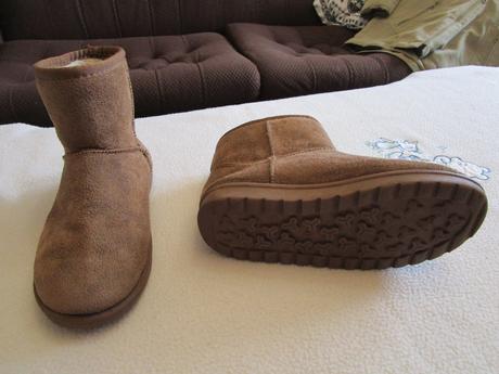 Pěkné hnědé semišové kozačky, uvnitř kožíšek,č. 32, 32