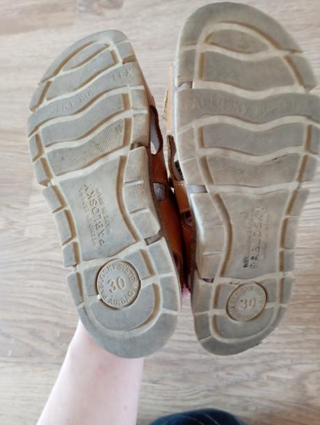 Sandály pablosky vel. 30, 30