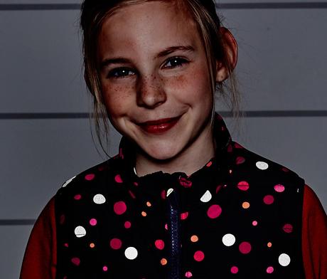 Dívčí puntíkovaná vesta tchibo vel. 158/164, tchibo,158 / 164