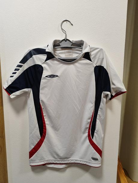 Sportovní tričko, 146