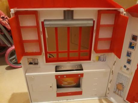 Domeček pro barbie, 