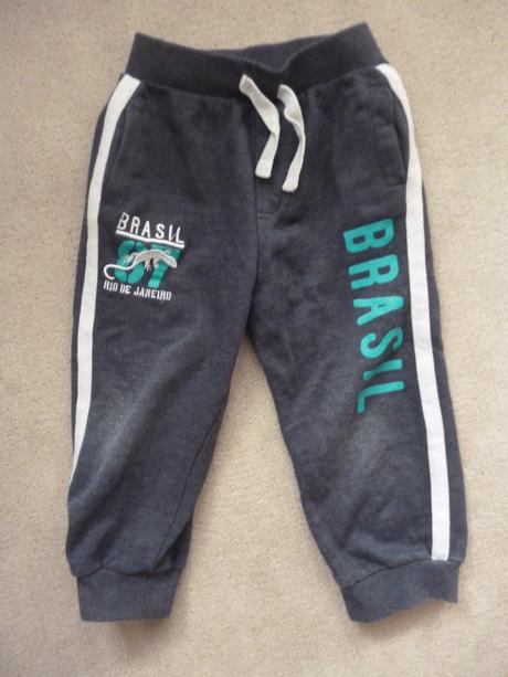 Chlapecké tepláky, vel. 116, rebel,116