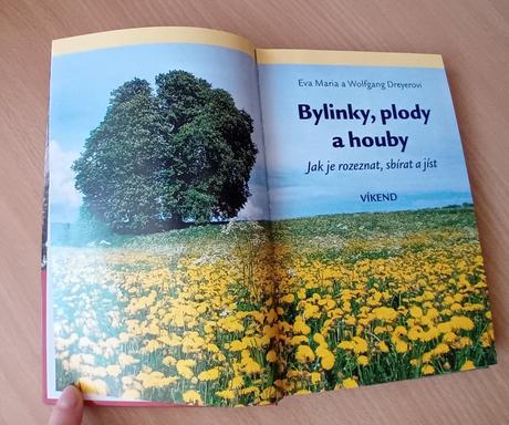 Kniha bylinky,plody a houby, 