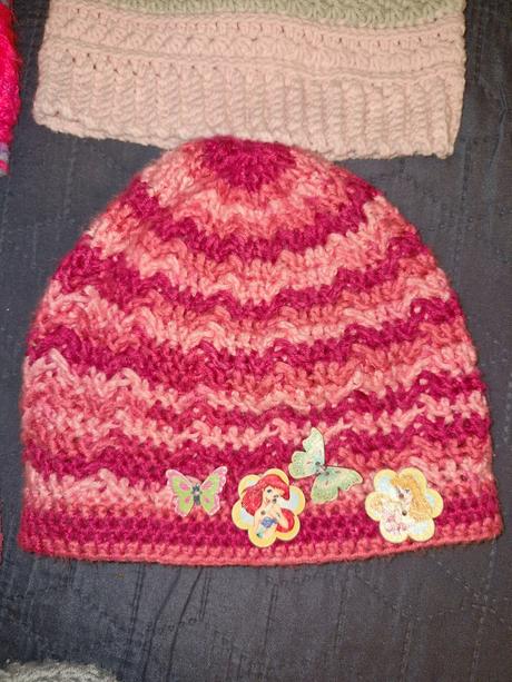 Sada háčkovaných čepiček pro 3-5 letou holčičku, 104