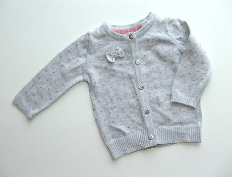 M131 propínací svetřík vel. 62, early days,62