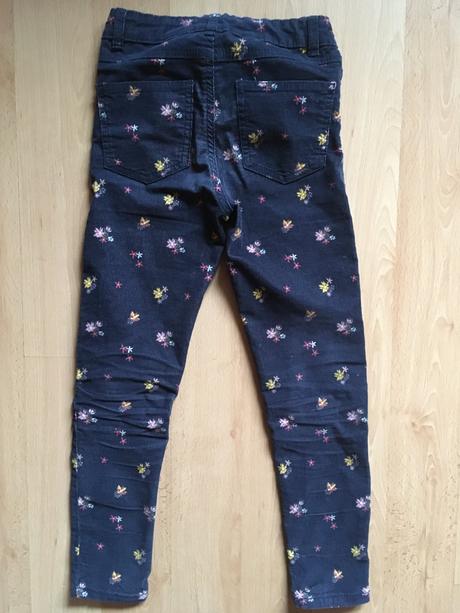 Manžestrové kalhoty s kytičkama, pepco,134