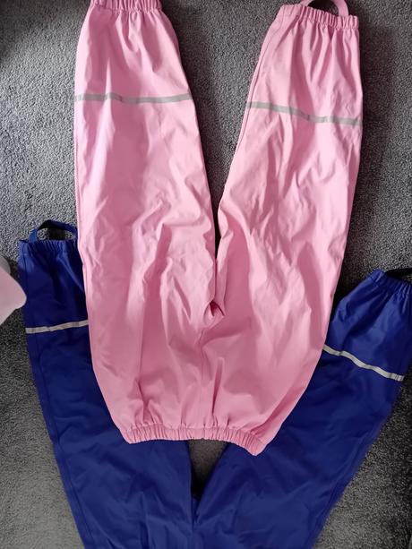 2x nepromokavé kalhoty, 122