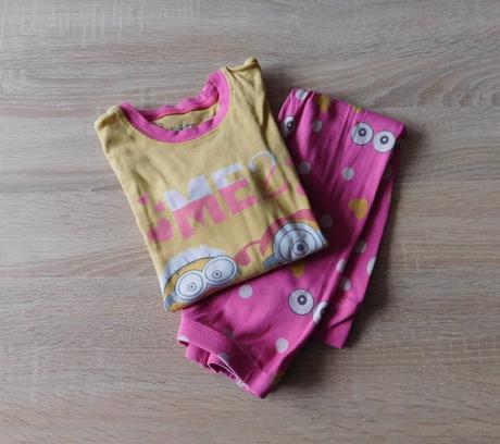 Pyžamo mimoni vel.110/116, 110