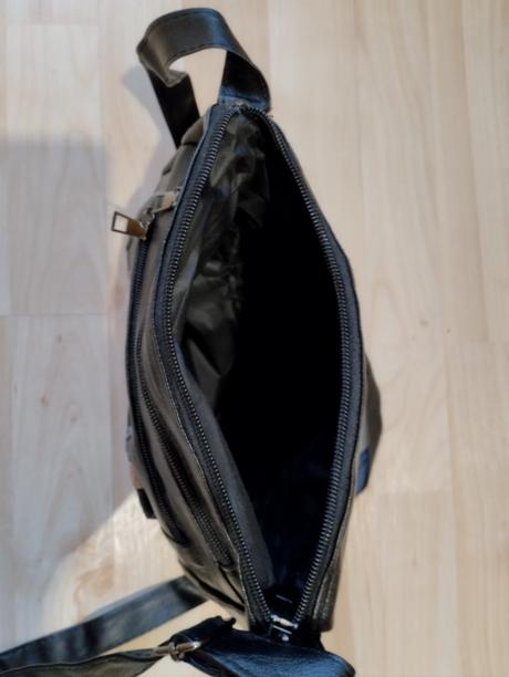 Nová dámská kabelka s výšivkou,