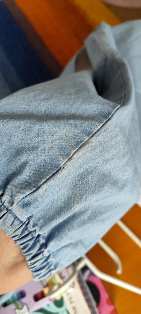 Modré plátěné kalhoty, 152