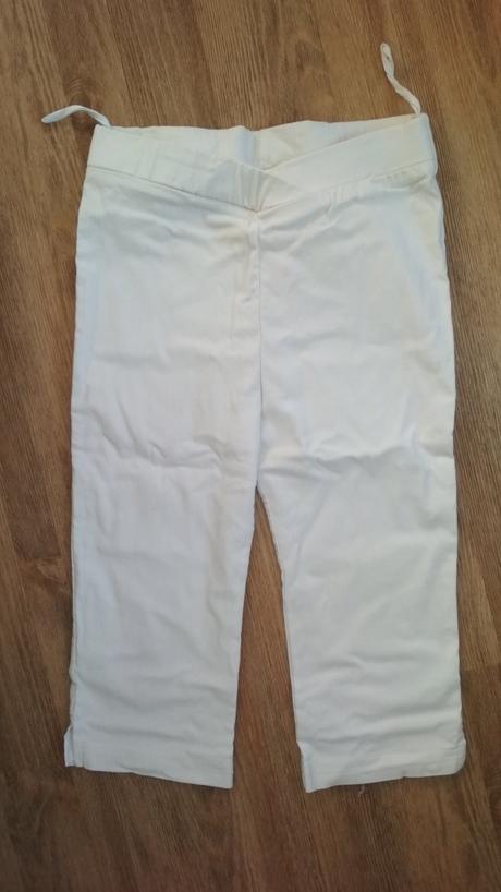 Kraťasy bílé, 128