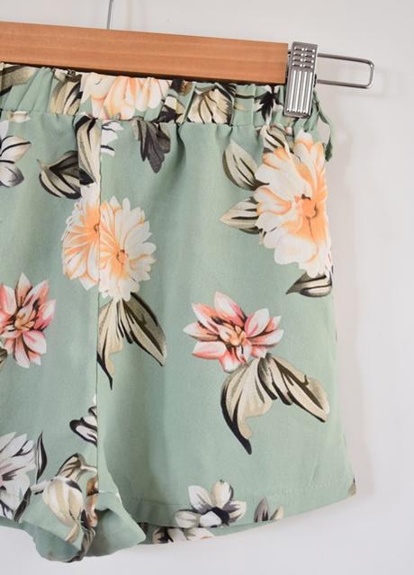 Kraťasy vel. 130, 128