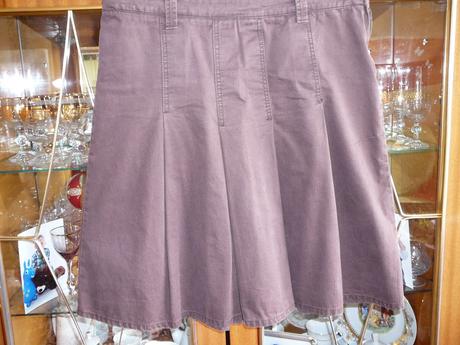 Sukně, 42