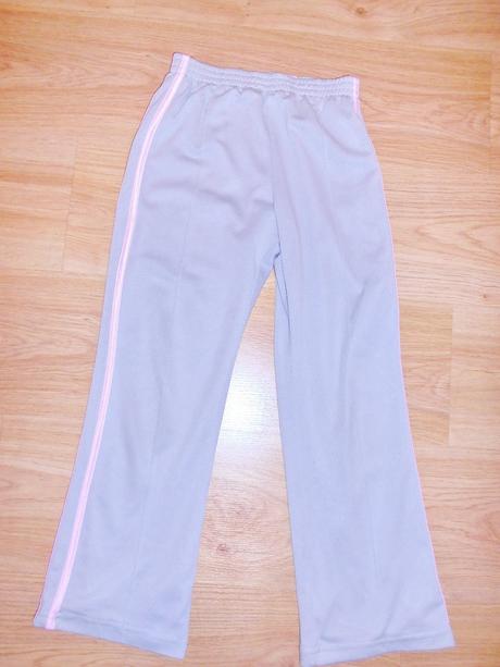 Dívčí tepláky vel.134/140, 134