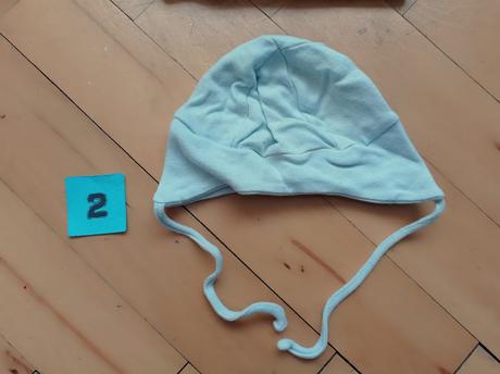 Čepice vel. 62-68, cca 41-44 cm, 62