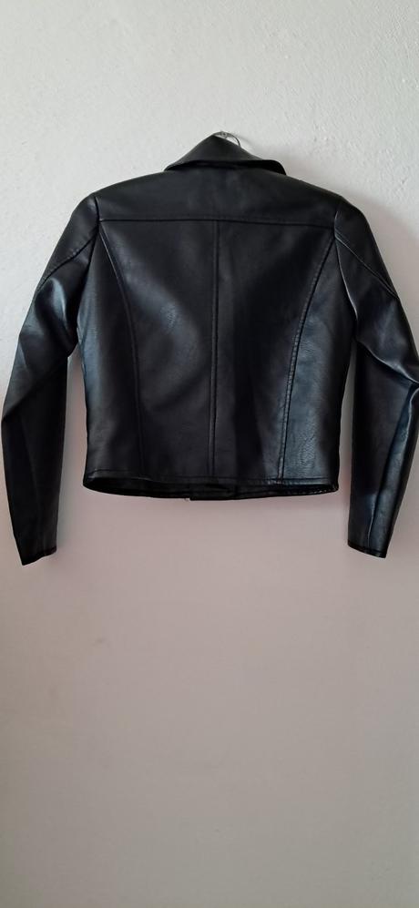 Bunda vel. 134, sinsay,134