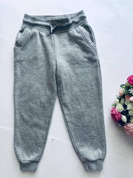 K1/ tepláky šedé - v.4/5 let, primark,110