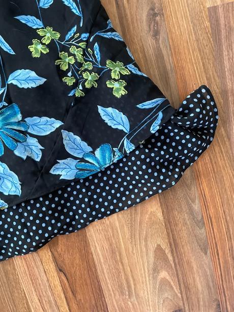 Maxišaty puntík a květy, vel s, white stag, s