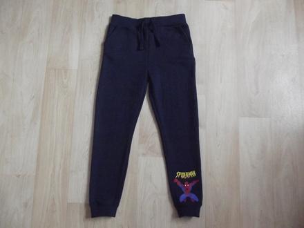 Tepláky v.134, sinsay,134