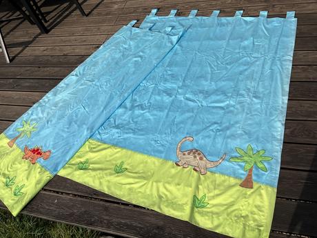 Zatemňovací závěsy, 