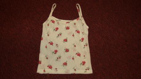 Košilka s růžičkami 122, 122