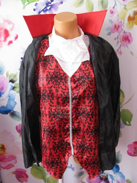 Karnevalový kostým - upír,