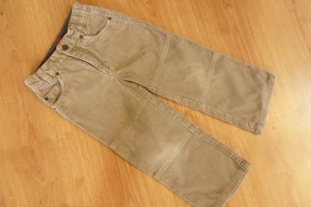 Manžestráky, esprit,98