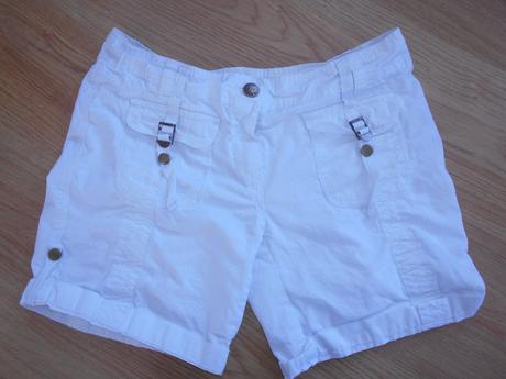 Šortky vel.l a 42                     2  kusy, refree,l