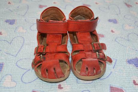 Kožené plné sandálky essi, essi,29