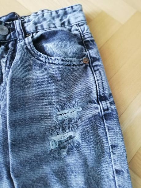 Džíny s dírama, new yorker,134