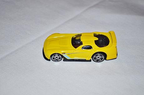 Auto hot wheels angličák,