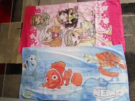 2 x dětské osušky disney nemo + lil bratz,