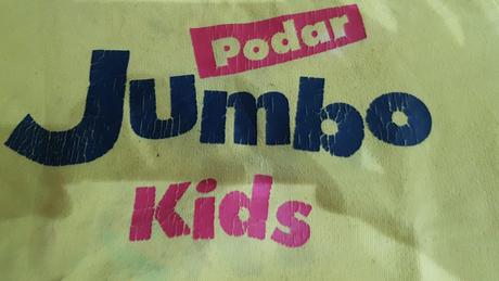 Mikina na donošení, značka neuvedena. velikost 4,5, 98