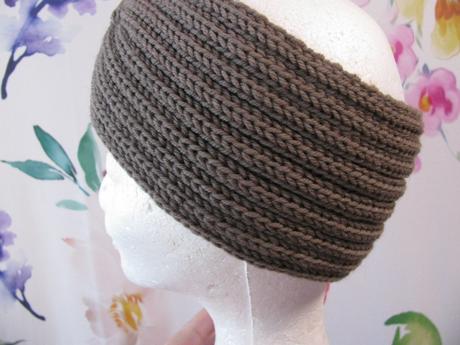 Dámská, dívčí hnědá čelenka na zimu, 58