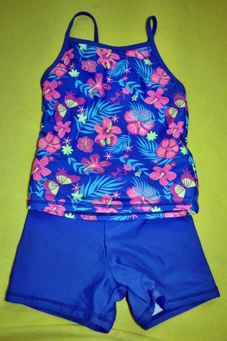 Moderní kvalitní dívčí plavky v. 122-134, 122 / 128 / 134