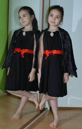 Karnevalové šaty 101 dalmatinů cruella, 