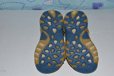 Hnědo-modré kožené zdravotní sandálky, santé,22