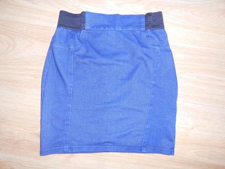 Dívčí,dámské sukně  a šortky vel.152-vel.36, 140–152