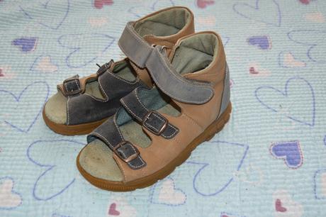 Kotníkové zdravotní sandálky essi, essi,29