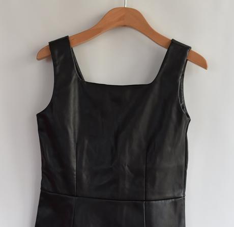 Koženkové šaty vel. 10 - 11 let, primark,146