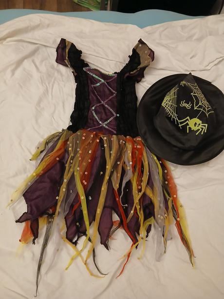 Kostým pro holčičku, čarodějnice, 