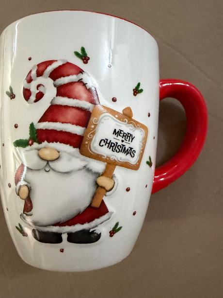 Vánoční dekorace, vánoční věnec, hrnek,koule, 