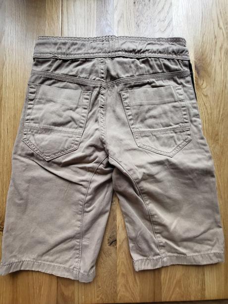 1_kraťasy vel 140, chapter young,140